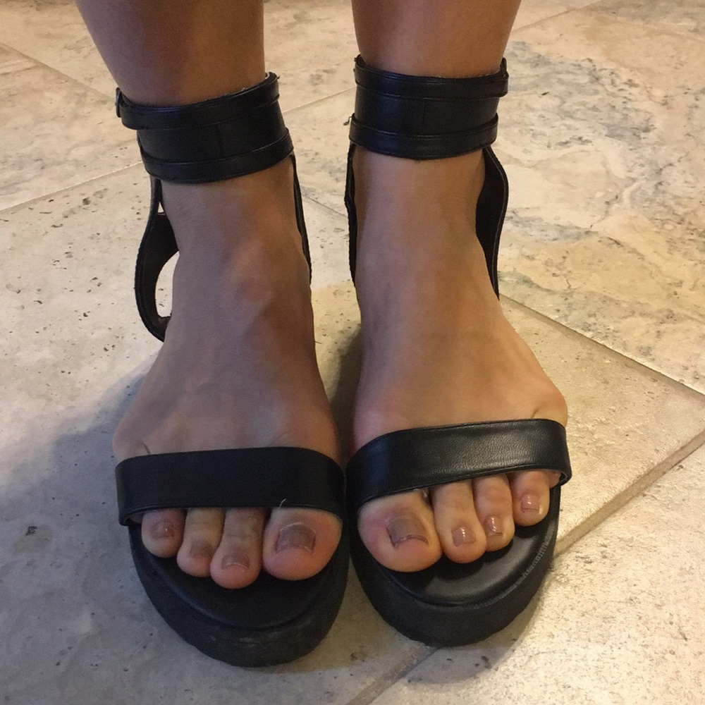 Black strap flat sandals